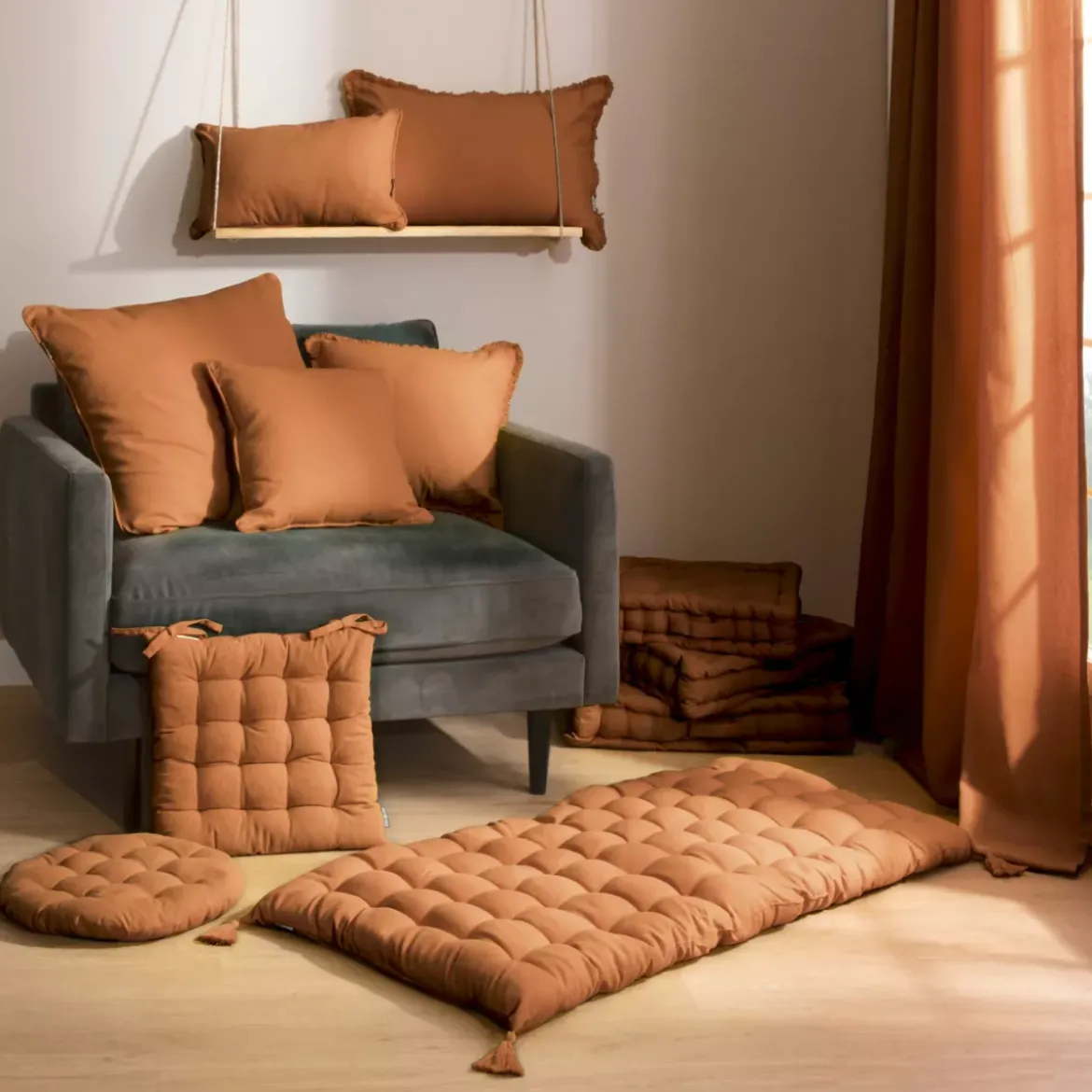 Cuscino quadrato in cotone (45 x 45 cm) Pixel frange Camel