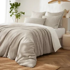 Federa rettangolare reversibile in cotone testurizzato e percale (50 x 70 cm) Alice Ecru