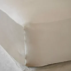 Lenzuola con angoli in raso di bambù (160 x 200 cm) Sienna Beige