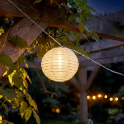 Luminaria da esterno a batteria con 10 LED (2,7 m) Lanterne cinesi Bianche