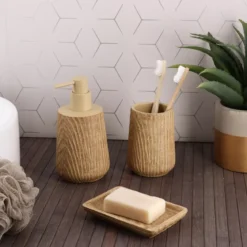 Set di accessori per il bagno effetto legno Scandi Beige