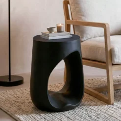 Tavolino rotondo in magnesio ossidato (H50,8 cm) Baylim Nero